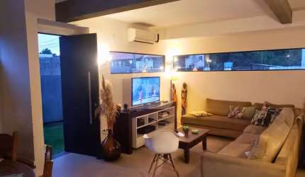 Casa com 4 Dormitórios – Rio Tavares – Florianópolis/SC