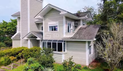 Casa 4 Dormitórios – Cacupé – Florianópolis, SC