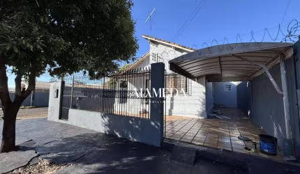 Casa com 2 Quartos sendo 1 Suíte ao Lado da Avenida Duque de Caxias para alugar, 110 m² por R$ 2.000/mês - Jardim Europa - Londrina/PR