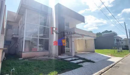Sobrado Alto Padrão em Condomínio 4 Suítes 2 Vagas de Garagem