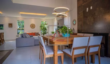 Casa com 4 quartos à venda, 235 m² por R$ 2.350.000 - Cachoeira do Bom Jesus - Florianópolis/SC