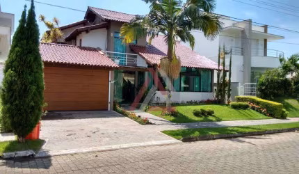 Casa com 5 quartos à venda, 197 m² por R$ 4.300.000 - Jurerê Internacional - Florianópolis/SC