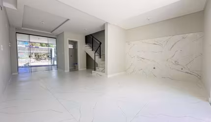 Sobrado com 3 dormitórios à venda, 123 m² por R$ 730.000,00 - Itacolomi - Balneário Piçarras/SC