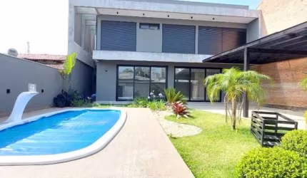 Sobrado com 4 dormitórios à venda, 240 m² por R$ 1.950.000,00 - Itacolomi - Balneário Piçarras/SC