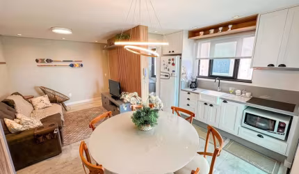 Apartamento com 2 dormitórios à venda, 72 m² por R$ 999.000 - Centro - Balneário Piçarras/SC