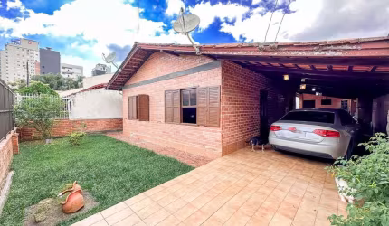 Casa com 4 dormitórios à venda, 160 m² por R$ 1.600.000,00 - Itacolomi - Balneário Piçarras/SC