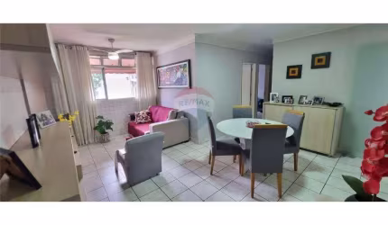 Vendo apartamento no bairro Campo Grande,90 m² com 03 quartos, 01 suíte, dependência completa e 01 vaga de garagem coberta.