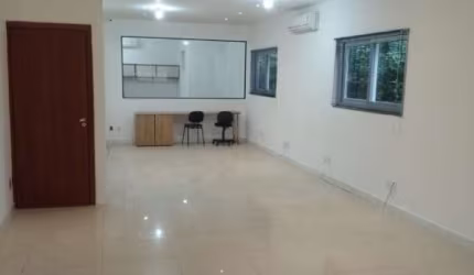 Prédio Comercial em Brotas