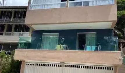 Casa Triplex em Condomínio 3/4 Pituaçu
