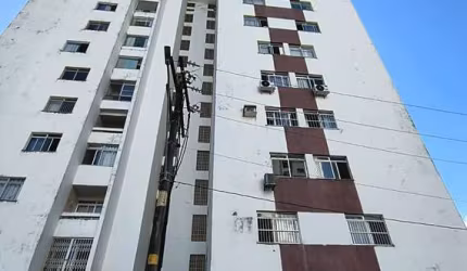 Apartamento 4/4 Imbui