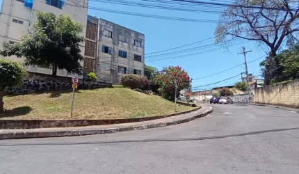 APARTAMENTO 2/4 com dependência Térreo no Cond. Recanto das Mangueiras &#8211; Cabula