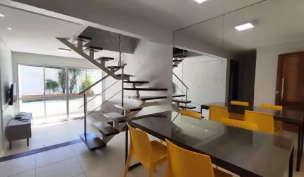 Apartamento duplex em Vilas do Atlântico