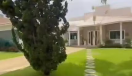 Casa Solta 4/4 e 4 suítes Vitória da Conquista