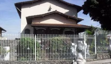 Casa com 4 quartos à venda em Belo Horizonte