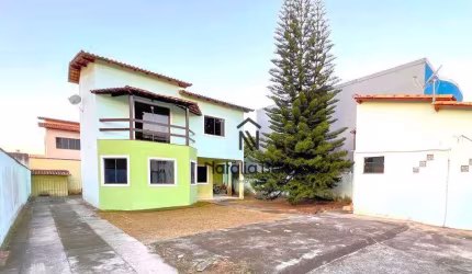 Casa em terreno inteiro à venda em Rio das Ostras