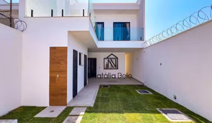 Casa com 04 quartos e Vista Mar no Costazul.