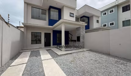 Casa Duplex com 03 Suítes 40 metros da Praia de Costazul