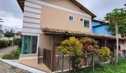Casa em condomínio no Jardim Mariléa
