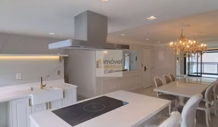 Apartamento Alto Padrão em Moema, com 158m², 2 Suites e 2 Vagas