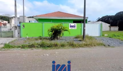 Casa com piscina e amplo espaço - bairro estoril