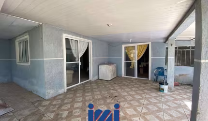 Casa e sobrado de esquina em Santa Terezinha
