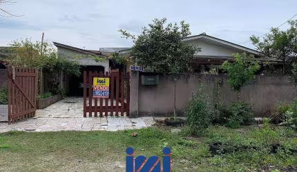 Residência em alvenaria com 2 suítes
