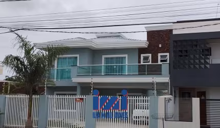 Sobrado balneario Eliana 50 metros da praia