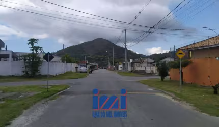 Apartamento com 2 quartos Matinhos - PR.