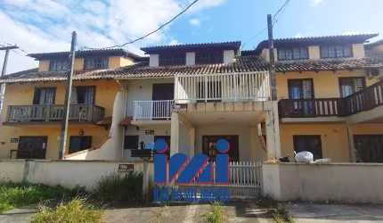 Sobrado Tríplex no Nereidas com vista para o mar