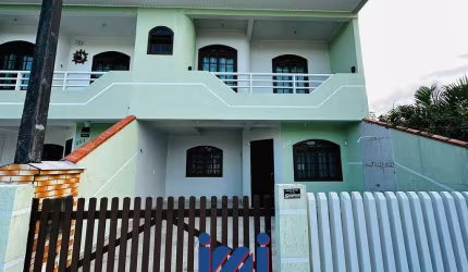 Casa perto do mar a venda em Praia de Leste