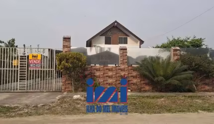 Sobrado a venda em Matinhos