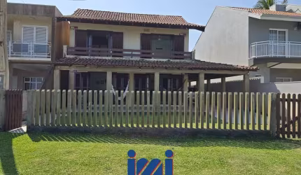 Sobrado frente mar Pontal do Sul