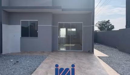 Casas geminadas novas no Primavera