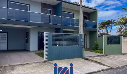Sobrados financiável com suíte à venda