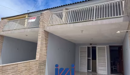 Triplex na faixa do mar em Ipanema à venda