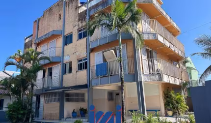 Apartamento na quadra do mar em Ipanema à venda
