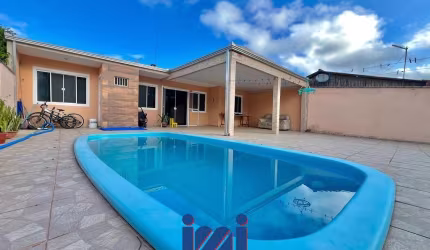 Casa 4 quartos com piscina na praia