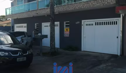 Conjunto Residencial Contendo 03 Apartamentos
