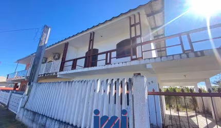 Sobrado com 3 quartos em Ipanema faixa mar