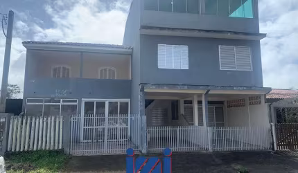 Sobrado e apartamento em Ipanema