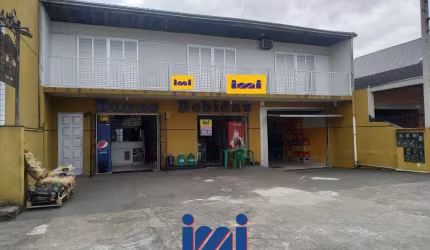 comercio com 2 apartamentos na parte superior
