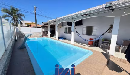 Casa com piscina Balneario marissol Pontal do Pr