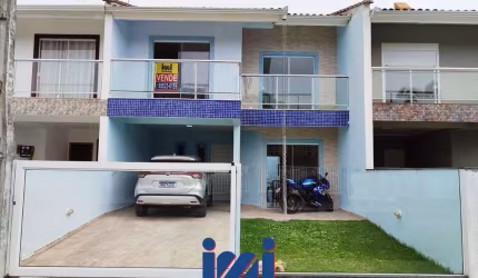 Triplex com espaço de terreno Porto Fino