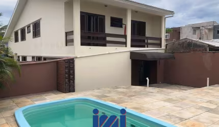 Sobrado a venda em Matinhos