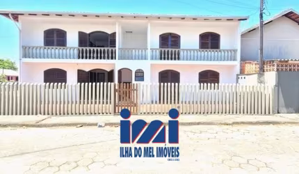 Apartamentos na faixa do mar Ipanema
