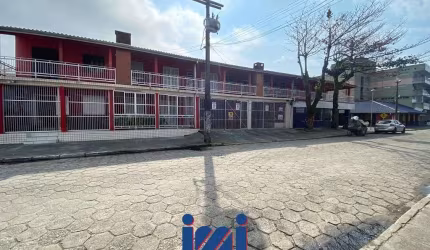 Apartamento no Centro da Praia de leste