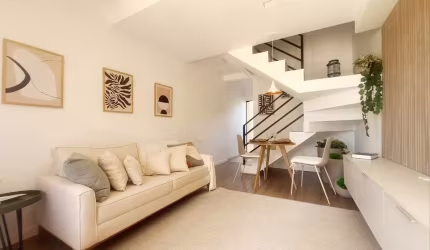 Casa em condomínio à venda em Cotia-SP, Chácara Rincão: 2 quartos, sala, vaga de garagem e 53,00m² de área.