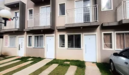 Casa em Condomínio à Venda em Cotia-SP, Bairro Resid. Cezzane, 2 Quartos, 1 Sala, 1 Vaga, 44m² de Área Imperdível