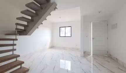 Casa em Condomínio em Cotia-SP, Bairro Capuava. 3 quartos, 1 suíte, 1 sala, 2 vagas, 70m². Venha conferir!