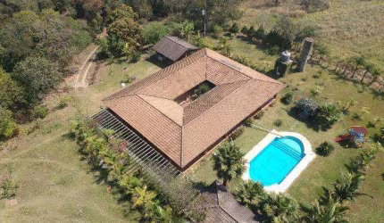 Sítio troca por apartamento em SP com 3 dormitórios à venda, 145000 m² por R$ 2.900.000 - Rio Acima - Jundiaí/SP